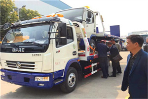 盐边汽车道路救援拖车价格